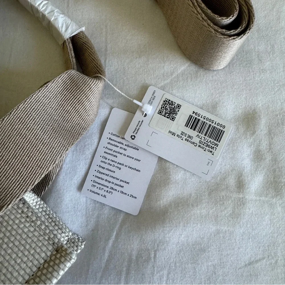 🆕 Lululemon Two Toned Canvas Tote Bag Mini 4.5L Mojave Tan Light Ivory - Picture 3 of 7